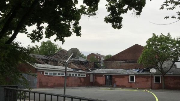 Die Sporthallen der Schillerschule nach dem Brand
